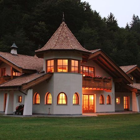 브레구초 Agritur Cornasest B&B 외부 사진