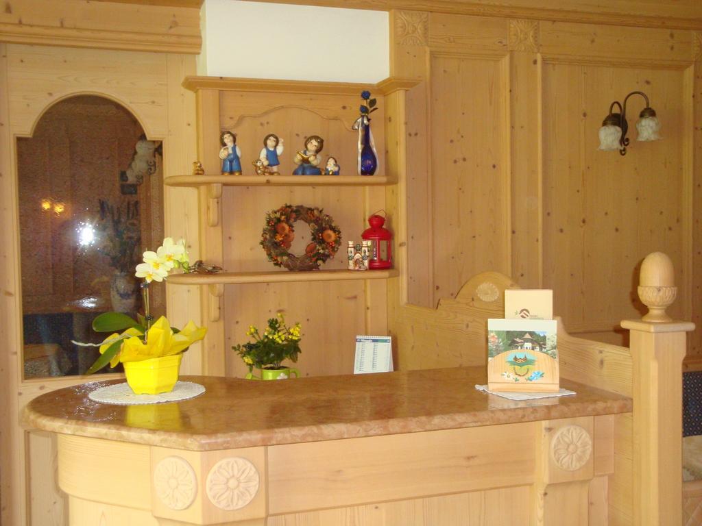 브레구초 Agritur Cornasest B&B 외부 사진