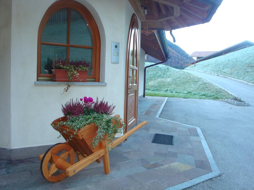 브레구초 Agritur Cornasest B&B 외부 사진