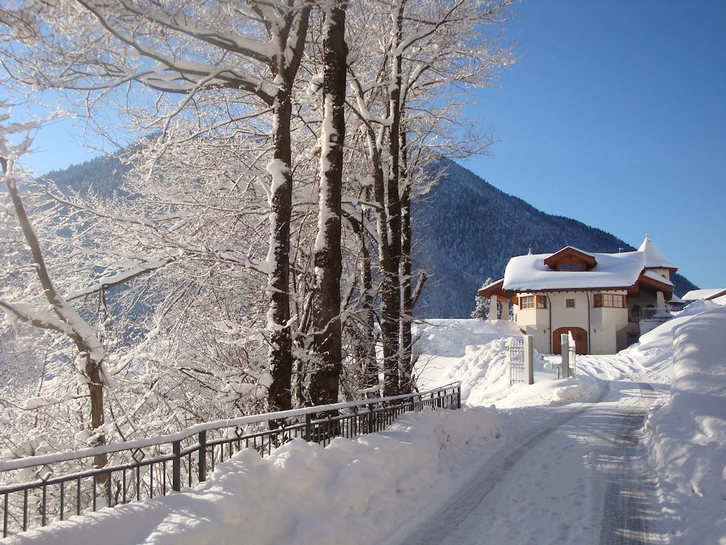 브레구초 Agritur Cornasest B&B 외부 사진