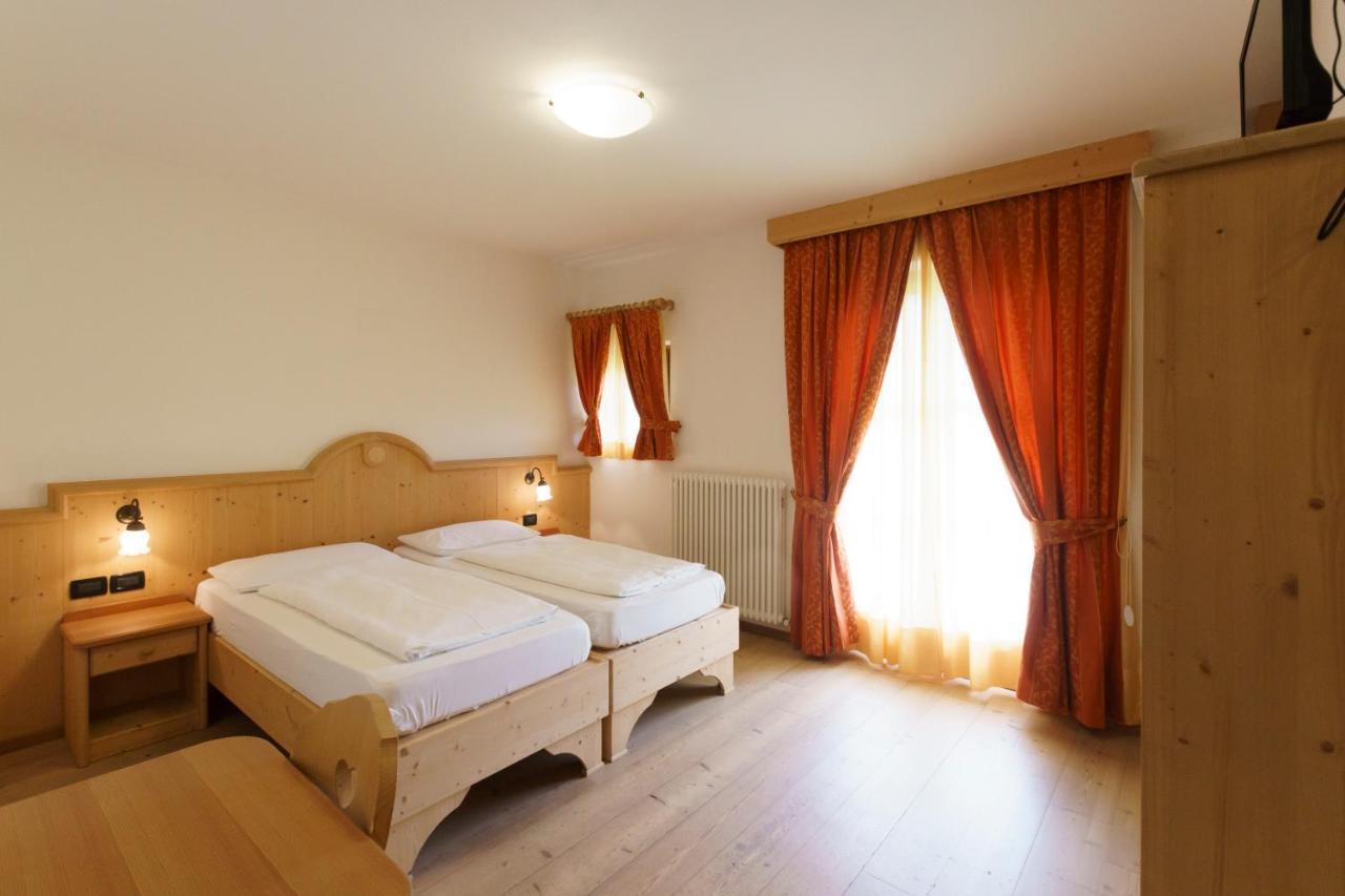 브레구초 Agritur Cornasest B&B 외부 사진